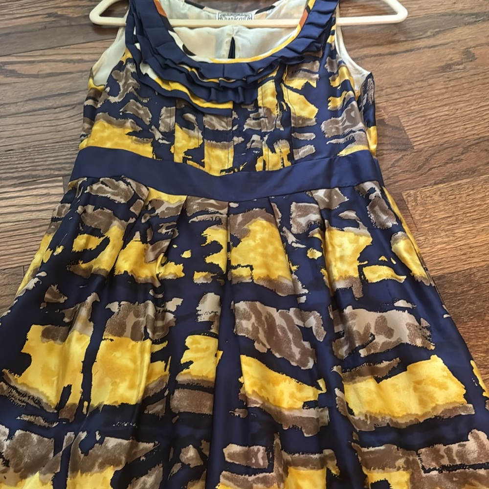 Cute & uniquely patterned Dress! - Picture 2 of 10